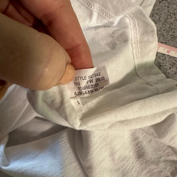 WOMEN’S WHITE & BLACK UNDER ARMOUR PROJECT ROCK CLASSIC T-SHIRT SIZE XL - Picture 7 of 8